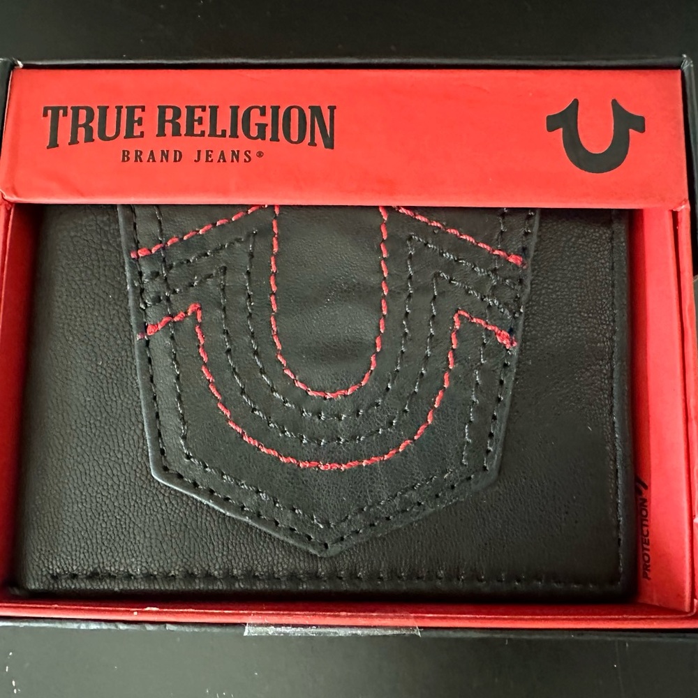 🆕True Religion Leather Wallet